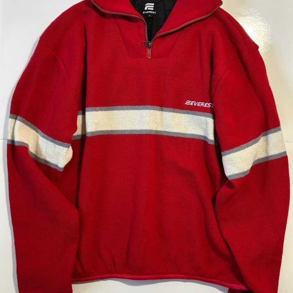 Everest Men's red quarter zip sweatshirt